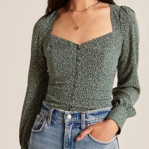 Abercrombie & Fitch V neck blouse